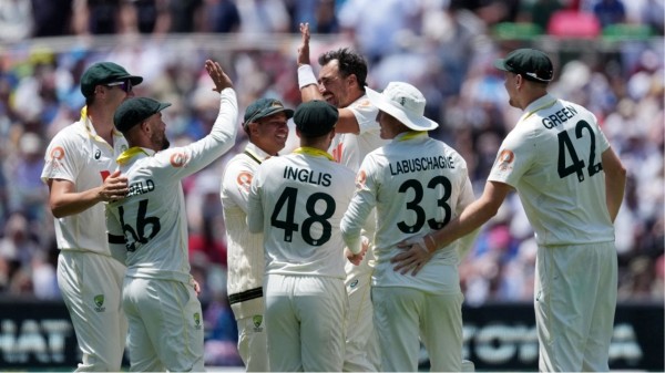 Australia beat England by 82 runs in the third Ashes Test.