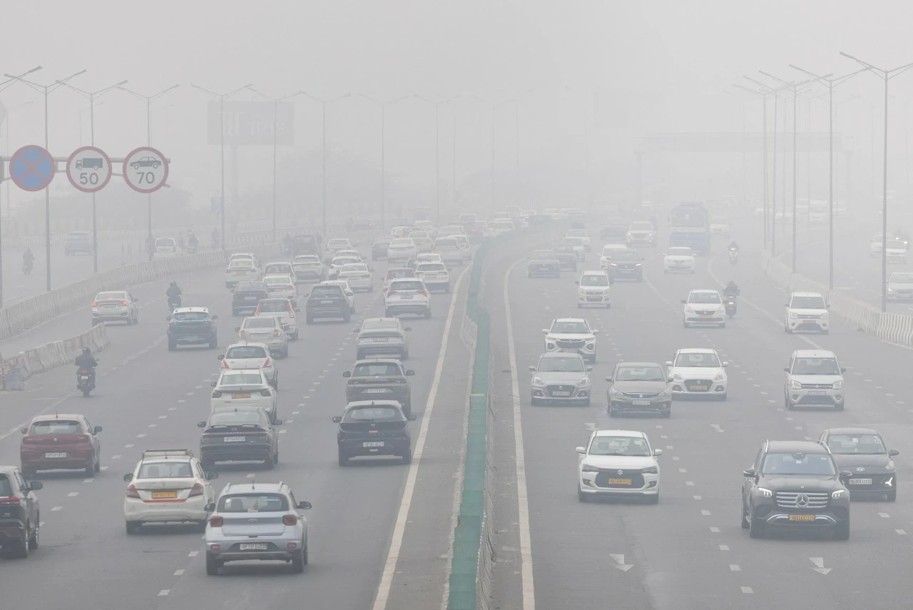 2025-12-18T081926Z_1954061612_RC2TIIA9NN2Y_RTRMADP_3_INDIA-POLLUTION