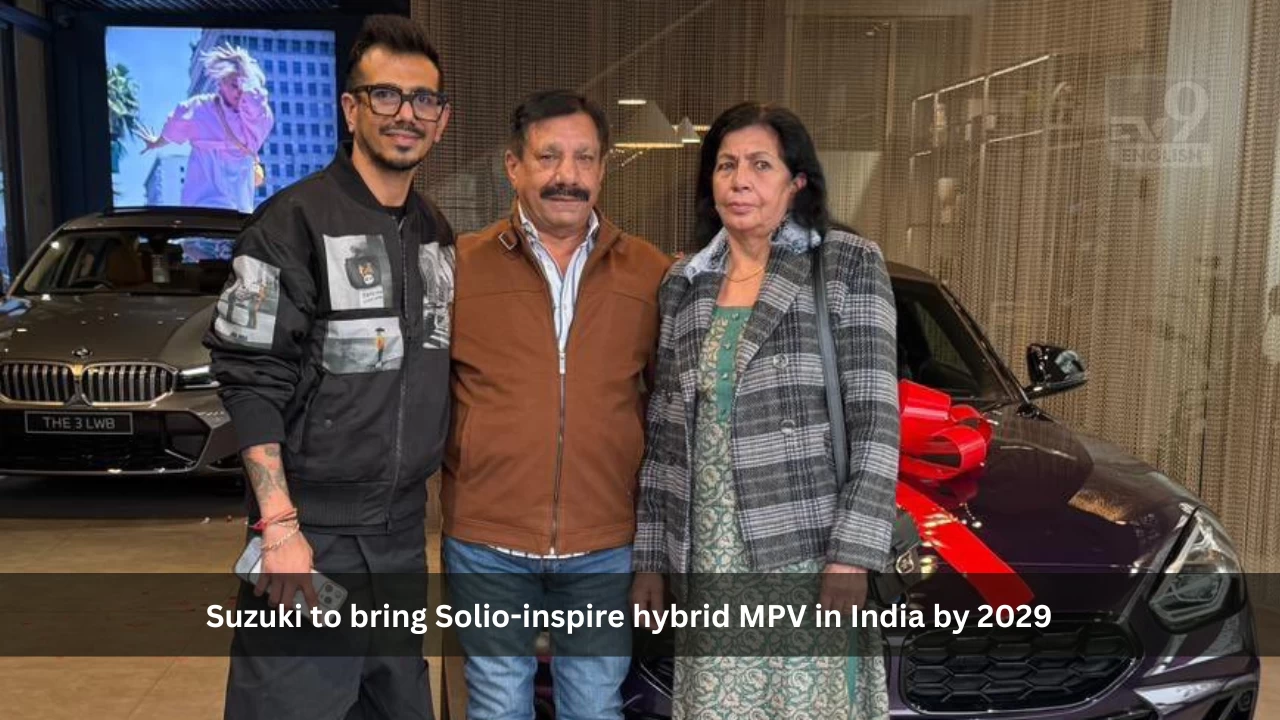 Yuzvendra Chahal poses with the BMW Z4 alongside his parents