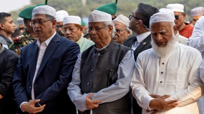 Muhammad Yunus offers funeral for Sharif Osman Hadi, in Dhaka.