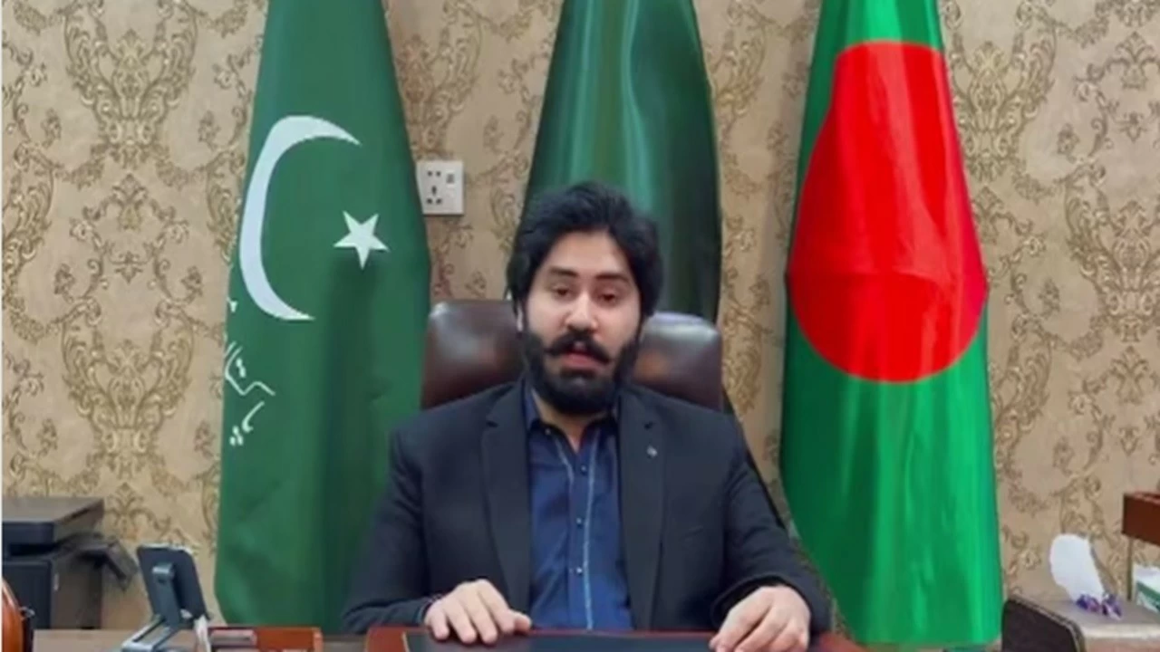 Kamran Saeed Usmani is a leader who represents the youth wing of Pakistan Prime Minister Shehbaz Sharif’s party. 
