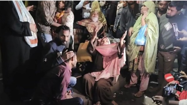 The injured man was rushed to hospital but succumbed to his injuries shortly afterwards.