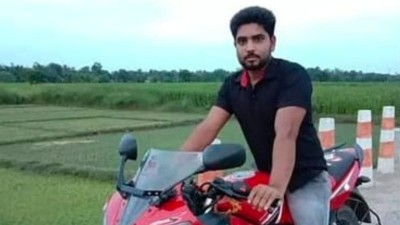 The victim has been identified as 29-year-old Amrit Mondal, also known as Samrat.