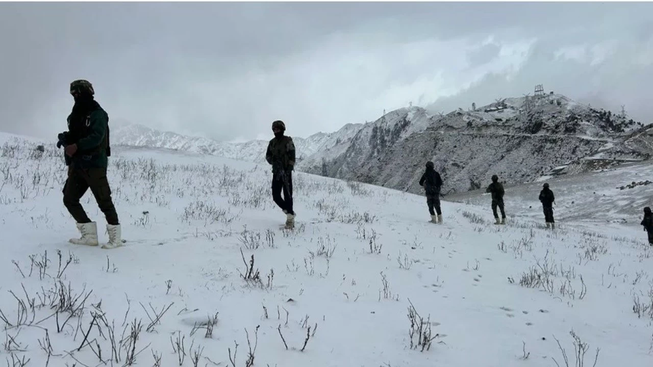 It is believed that the terrorists are looking for temporary winter hideouts to avoid being caught by security forces.