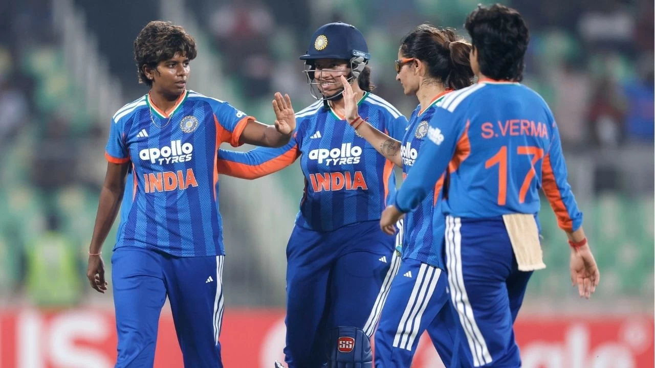 India beat Sri Lanka by 30 runs in the fourth T20I.