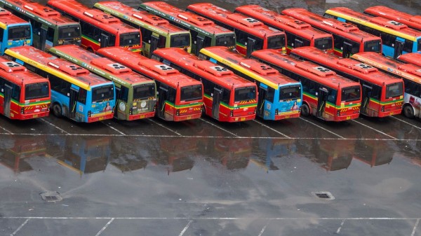 BEST would run extra bus services in Mumbai on New Year's eve to cater to the passenger rush 