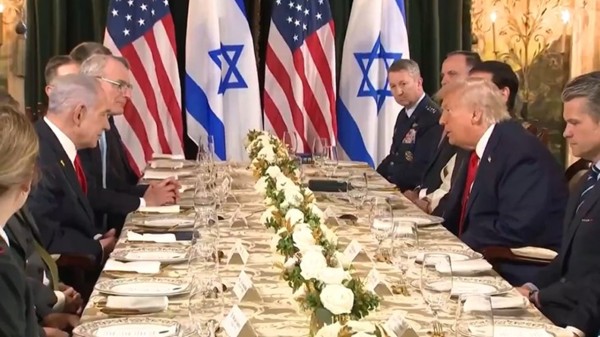Trump in delegation level talks with Benjamin Netanyahu