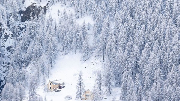 Plan perfect powder snow skiing vacation across global top destinations