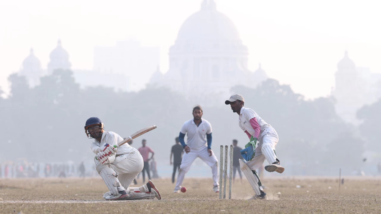 The minimum temperature in Kolkata tomorrow is likely to be around 13 degrees Celsius. (Photo credit: Michael Steele/Getty Images)