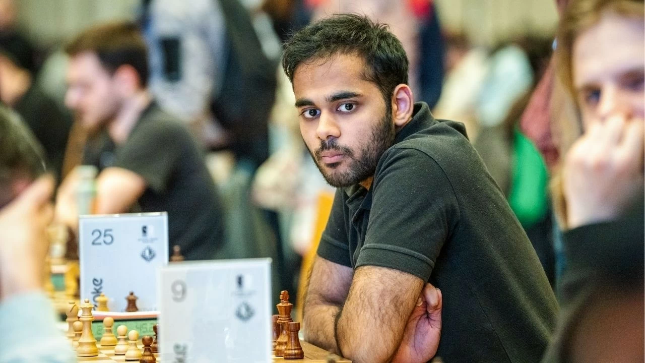 PM Modi congratulates Arjun Erigaisi for winning historic bronze at FIDE World Blitz Championships 2025.