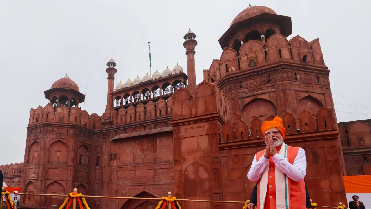 PM Modi addressed the nation from the Red Fort, on the occasion of the 79th Independence Day, in Delhi. (Photo credit: narendramodi.in)