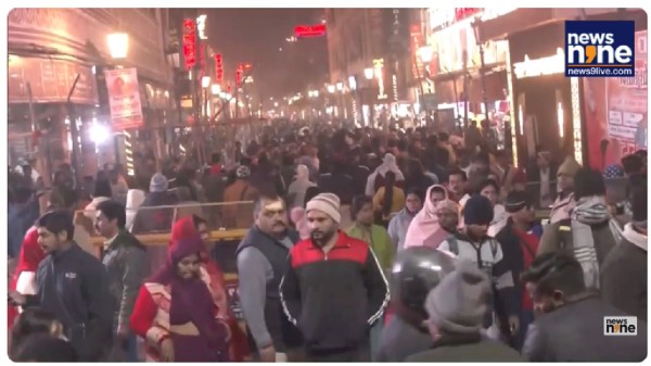 Varanasi Police Bolster Security and Crowd Management for New Year 2026