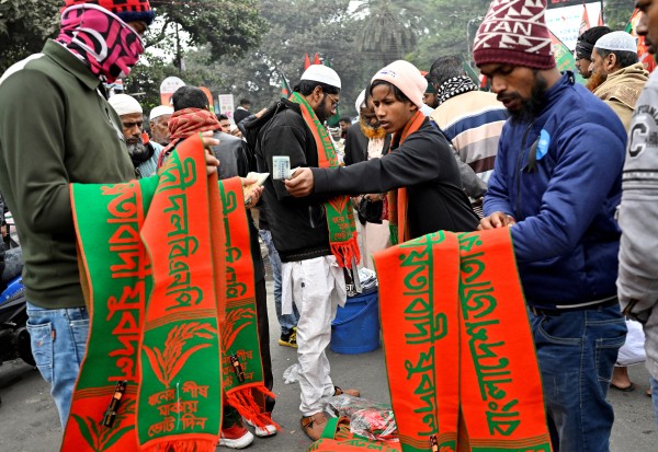 2025-12-31T052448Z_905680090_RC2GRIATY3WU_RTRMADP_3_PEOPLE-KHALEDA-ZIA-FUNERAL