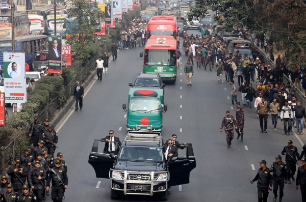 2025-12-31T055845Z_1262615330_RC2HRIAN5FB2_RTRMADP_3_PEOPLE-KHALEDA-ZIA-FUNERAL