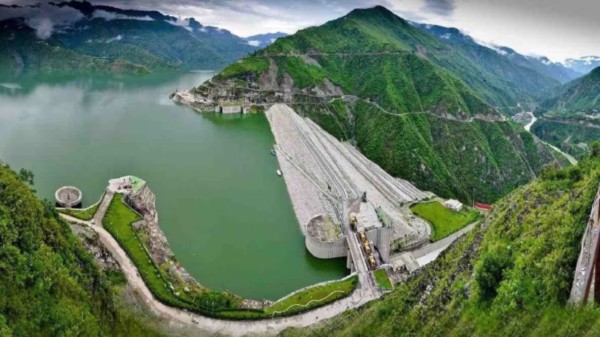 Tehri_dam_in_Uttarakhand_Uttarkashi_district
