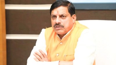 The action follows reports of deaths and a large outbreak of illness in Indore’s Bhagirathpura area