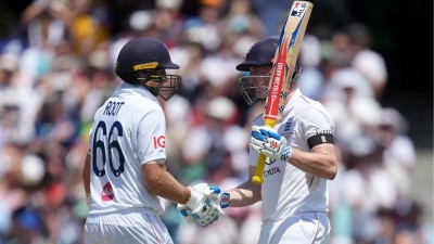 Joe Root and Harry Brook shine on rain-hit opening day of the fifth Ashes Test at the SCG.