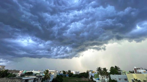 Chennai weather: Partly cloudy skies with light morning fog are predicted.