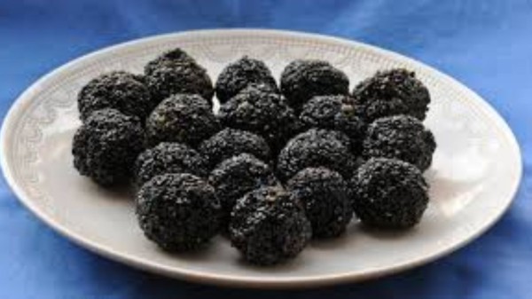 Magh Bihu special: Til peetha and til gud ladoo recipes from Assamese kitchens