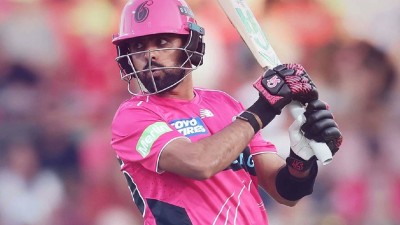 Babar Azam failed yet again in BBL on Thursday.