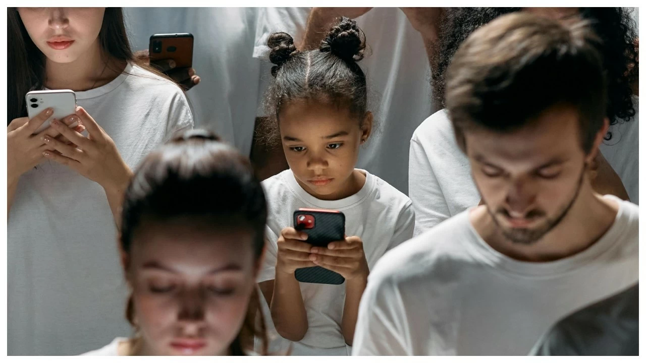 Tech neck lines are not a sign of premature ageing—they are a reflection of modern behaviour.