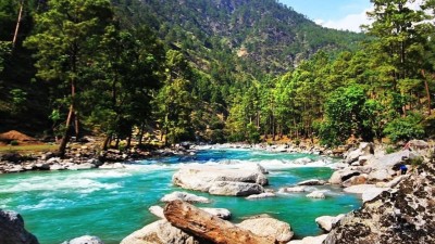 A research study conducted by Doon University has revealed the presence of harmful microplastics in the Yamunotri glacier and across a 170 km stretch of the Yamuna river.