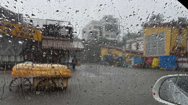 Chennai weather | The sky will generally be cloudy in Chennai and its suburbs today. Light to moderate rain, accompanied by thunder and lightning, is possible in some parts of the city.