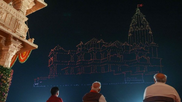 The Prime Minister took part in a laser light and cultural programme at the Somnath temple complex.