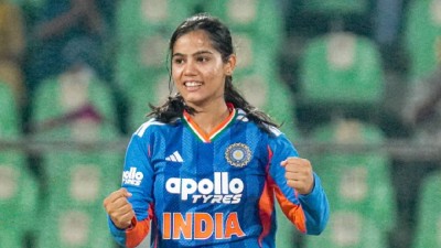 Vaishnavi Sharma has been called-up in MI squad.