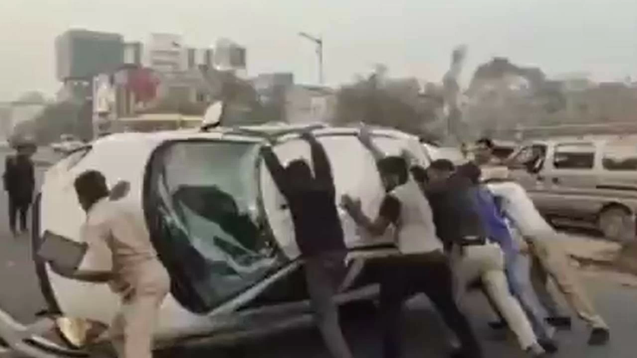 Accident on Begumpet flyover. 