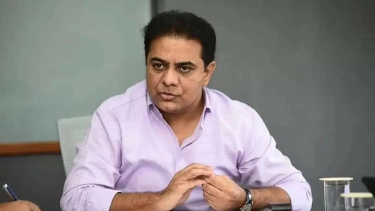 SIT issues notices to KT Rama Rao in phone-tapping case. 