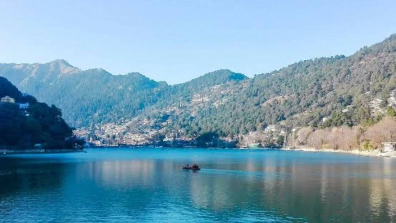 An orange alert has been issued for rain and snowfall in Uttarakhand’s hilly districts. 