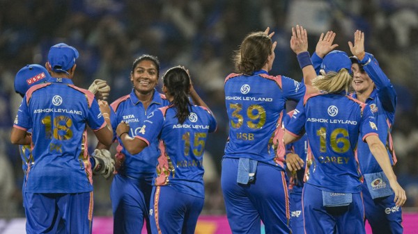 Mumbai Indians beat RCB by 15 runs in the WPL 2026.
