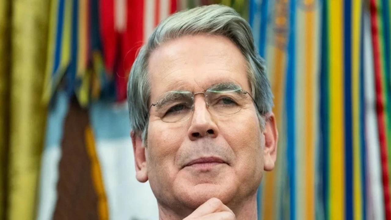 Praising Trump for trying to stop the Russia-Ukraine war, Scott Bessent said that the US was trying to stop the war.