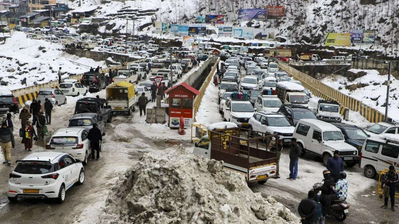 Passengers were stranded on snow-covered lanes in Shimla amid biting cold