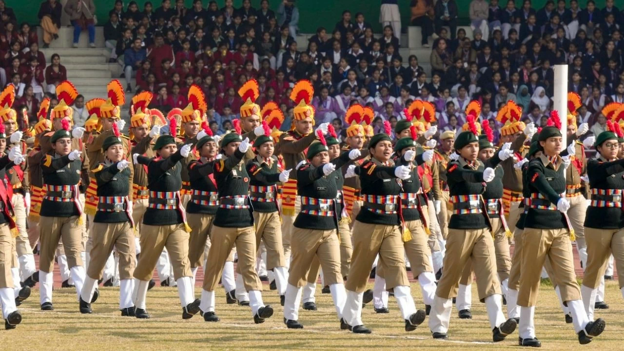 Significant traffic diversions around Vijay Chowk are also in effect.
