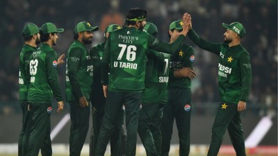 Pakistan beat Australia by 90 runs in the second T20I in Lahore.