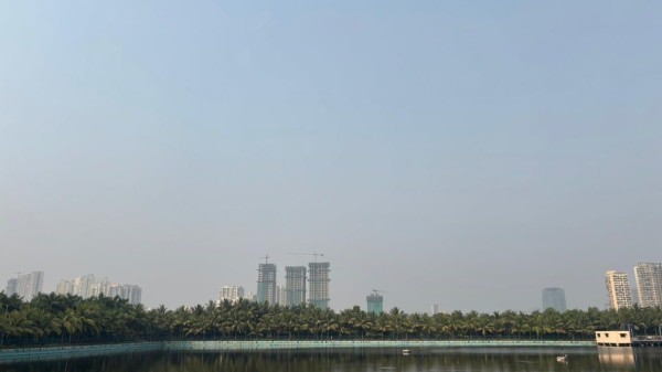 Smog blankets Mumbai coast, haze clouds Arabian Sea view