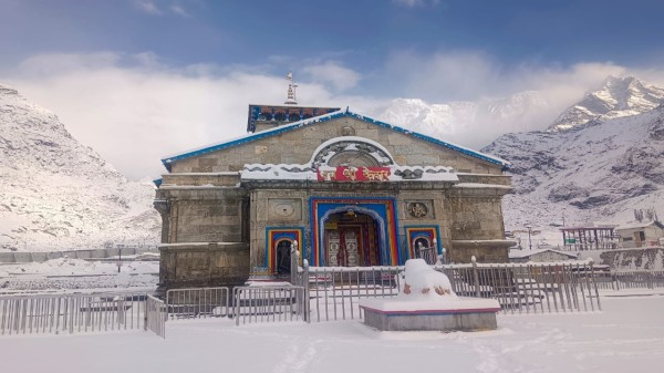 Kedarnath_in_snow_(1)